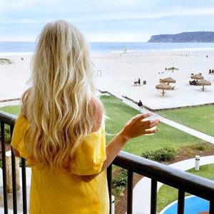 Meet your Posher, Deedra